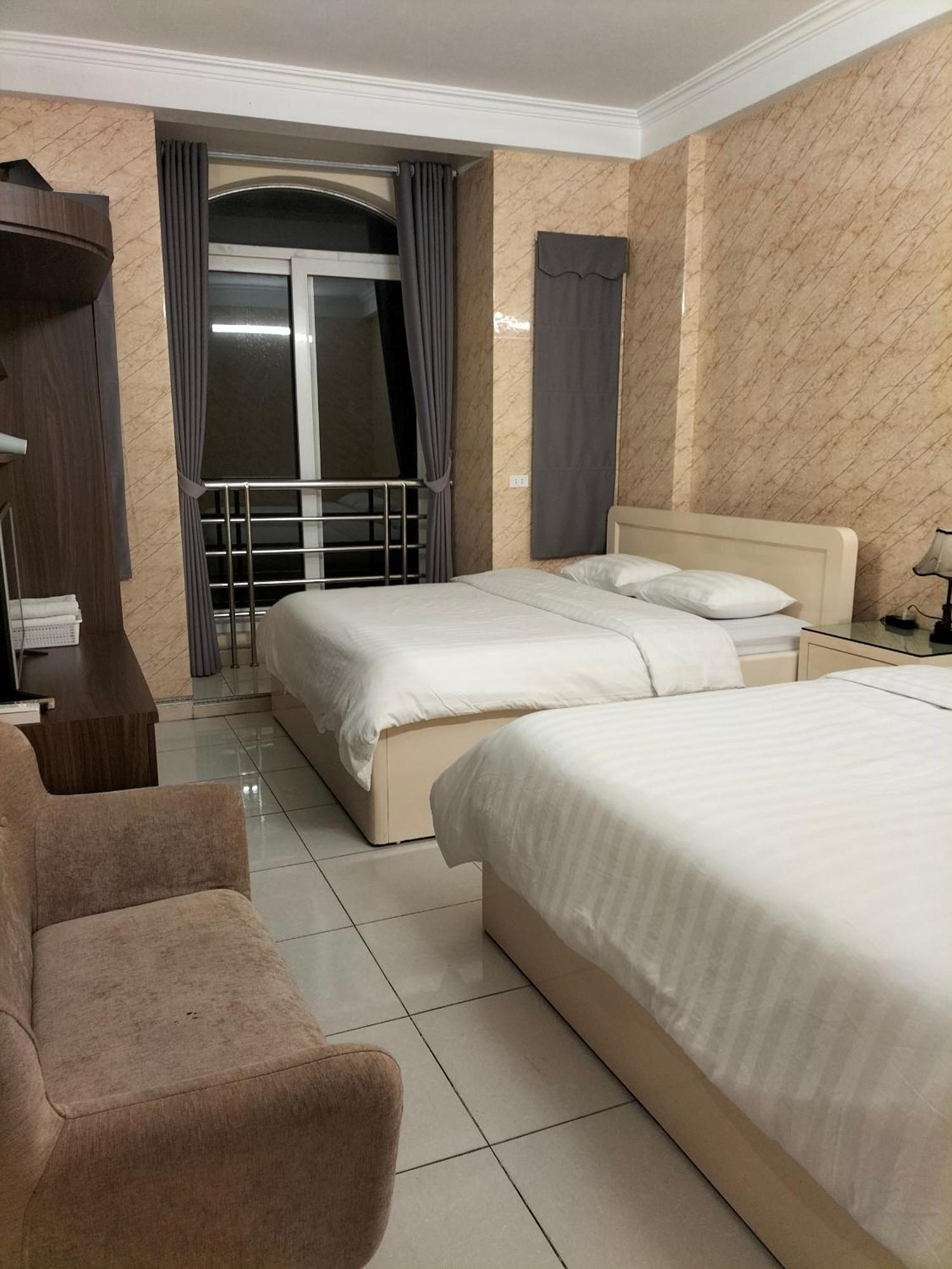 Roma Hotel Noi Bai Airport Hanoi Exteriör bild